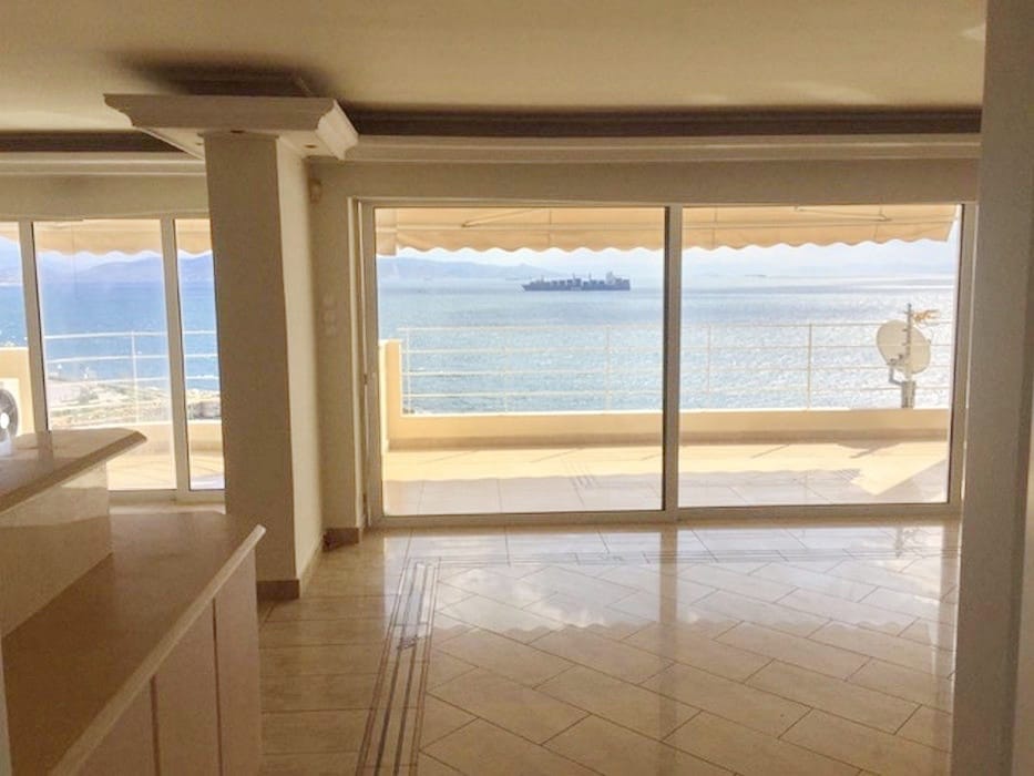 Seafront Apartment in Athens, Piraeus Greek Exclusive