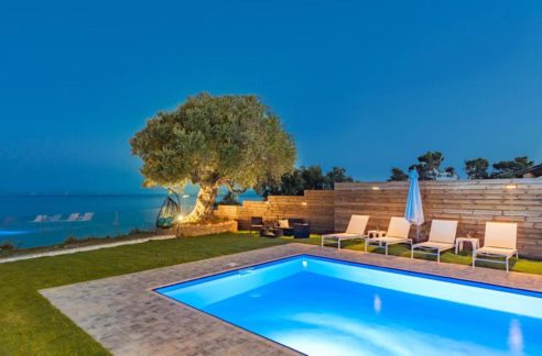Seafront Villa in Zakynthos, Beachfront Villa in Zakynthos for sale, Zante villa on the beach, Zante Real Estate, Zakynthos Realty