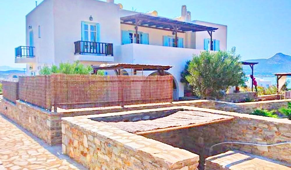 Seafront house in Antiparos for Sale, Cyclades Property Greek Exclusive