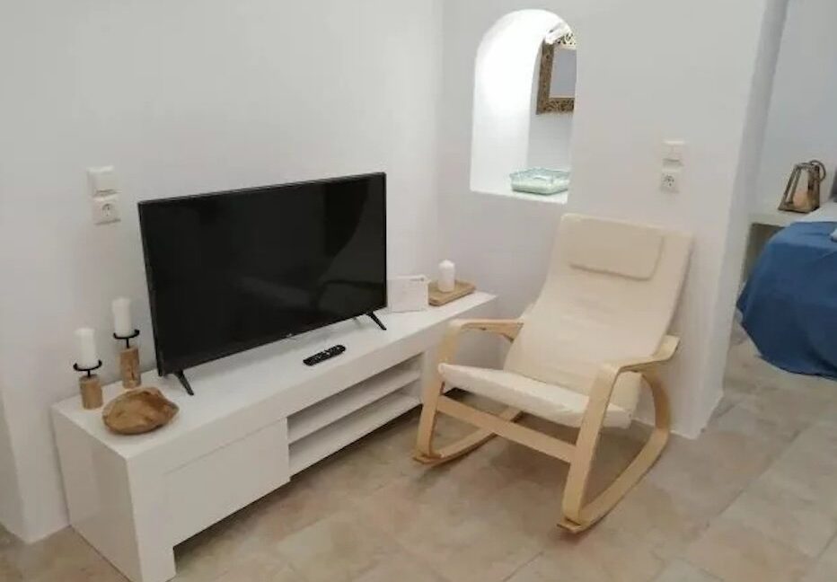 Studio Apartment at Pyrgos Santorini, Apartment for Sale in Santorini, Apartment Santorini Greece 1