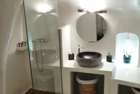 Studio Apartment at Pyrgos Santorini, Apartment for Sale in Santorini, Apartment Santorini Greece 7