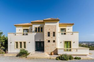 Villa for sale in Hersonissos Crete, homes for Sale in Crete, Houses for Sale in Crete, Crete Realty, Real Estate in Crete