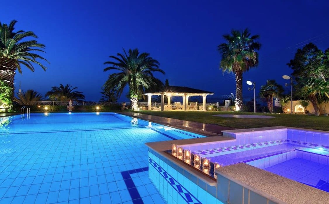 Villa in Athenian Riviera