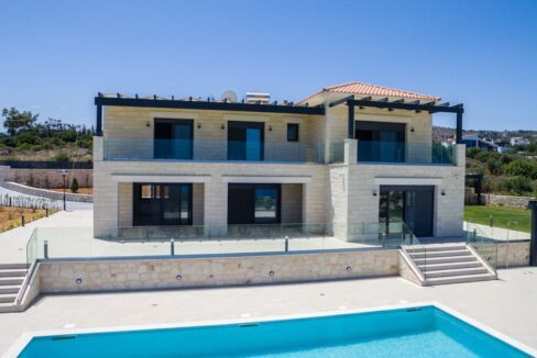 Beautiful villa in Chania Crete with pool, Luxury Estates in Crete, Property in Crete, Villas for sale in Crete, Real Estate in Crete 7