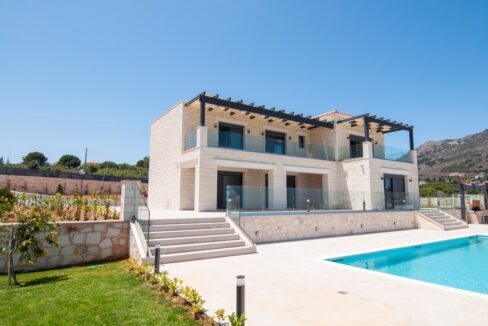 Beautiful villa in Chania Crete with pool, Luxury Estates in Crete, Property in Crete, Villas for sale in Crete, Real Estate in Crete 9