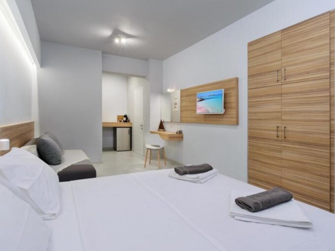 Boutique Hotel Center Chania Crete, City Hotel Chania Crete, Apartments Hotel at Chania, Buy a Hotel at Chania Crete