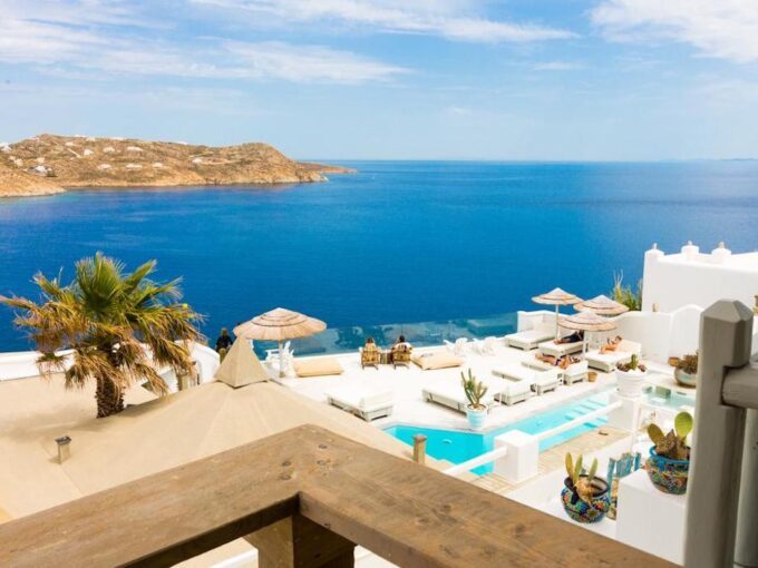 Hotel Mykonos for sale, Buy a hotel in Mykonos, Mykonos Rela Estate, Mykonos Hotels for Sale