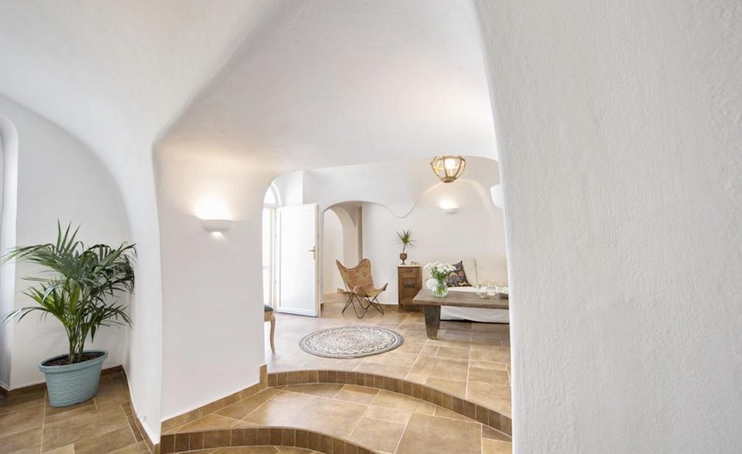 House for sale in Santorini, in Karterados 1