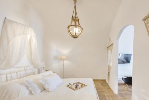 House for sale in Santorini, in Karterados 16