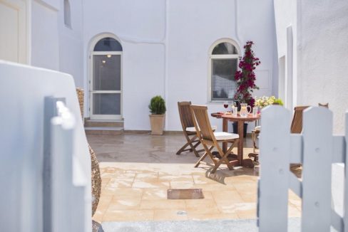 House for sale in Santorini, in Karterados 3