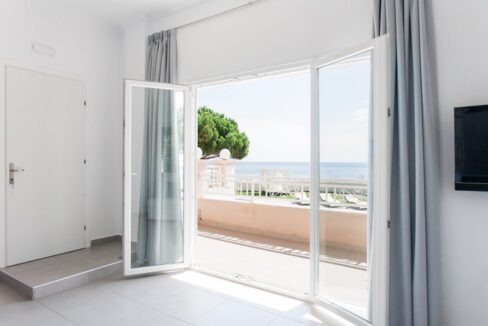 Seafront Property in Corfu, Luxury Villa near the sea 12