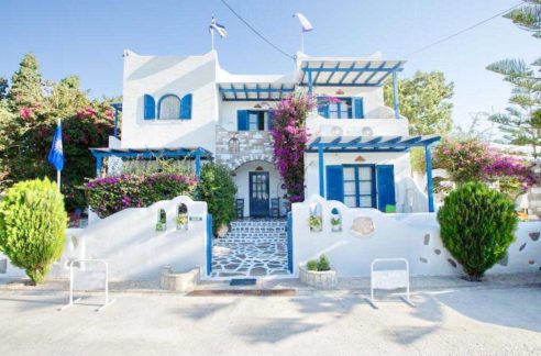 Small Apartments Hotel in Paros, Parikia, Hotel for Sale Paros, Invest in Paros, Paros Real Estate, Boutique Hotel in Paros for Sale