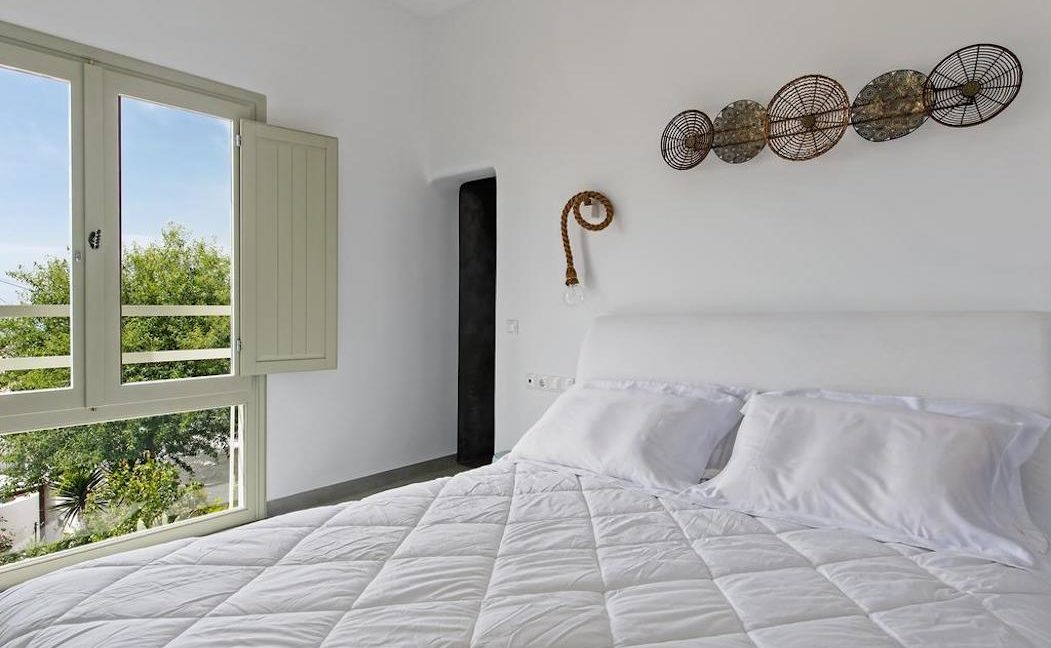 Villa Pyrgos Santorini 11