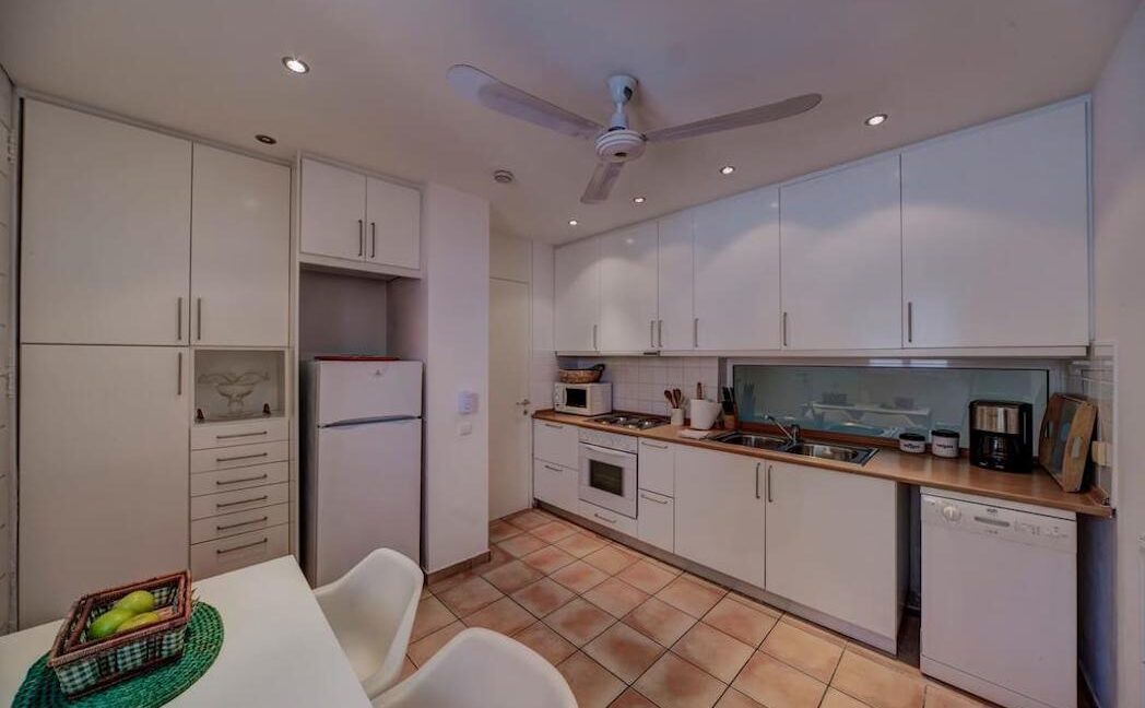 Villa by the sea in Corfu, Barbati, Homes in Corfu 18