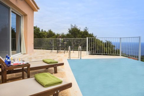 Villas in Kefalonia island for sale 14