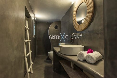 House at Santorini, Properties in Santorini 13