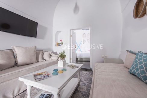 House at Santorini, Properties in Santorini 16
