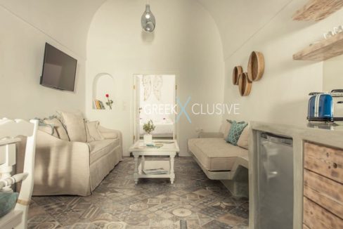 House at Santorini, Properties in Santorini 18