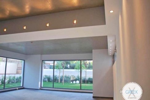 Luxury Ground Floor Apartment in Glyfada for Sale 3