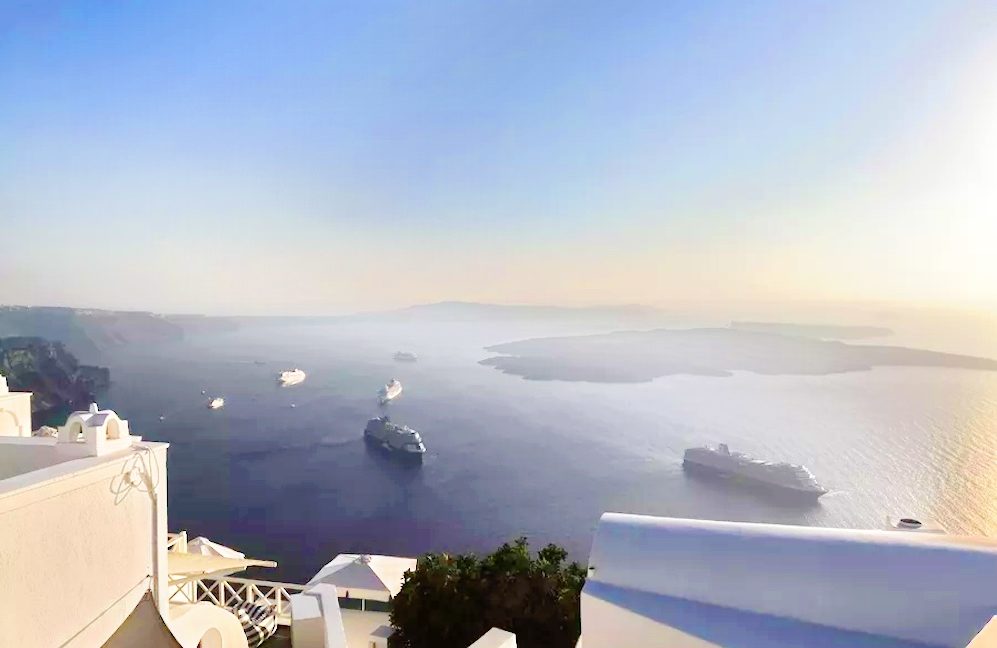 Property at Caldera in Santorini, Investment in Santorini, Building in Santorini for sale 1