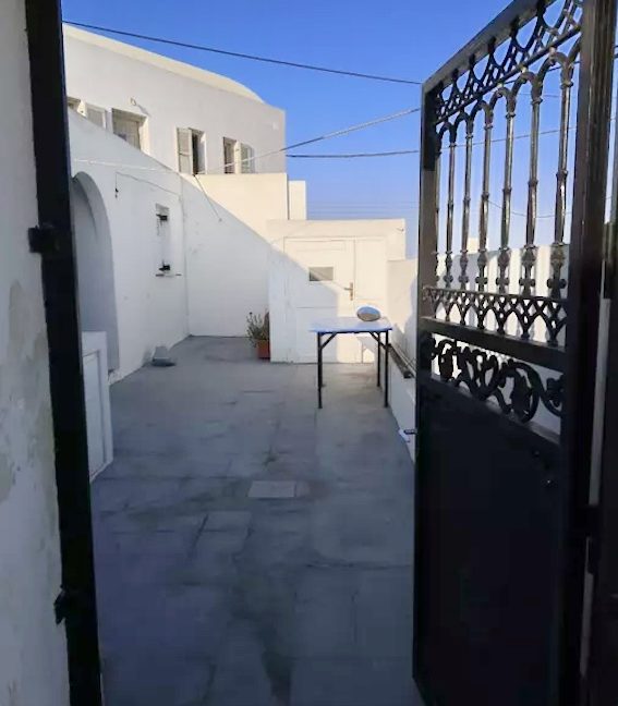 Property at Caldera in Santorini, Investment in Santorini, Building in Santorini for sale 2