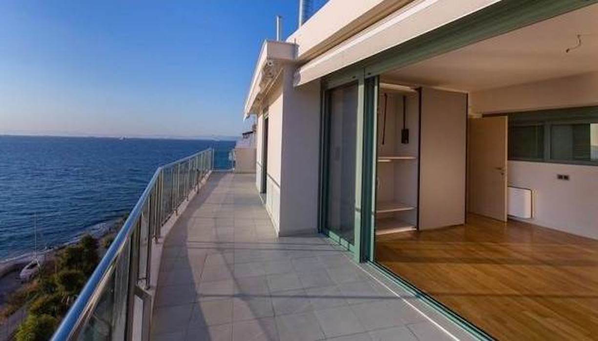 Seafront Luxury Apartment Piraeus Athens, Seafront Apartment in Athens, Real Estate Greece, Buy Apartment in South Athens 1