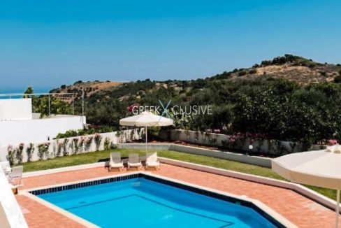 Villa with swimming pool and sea views, Property for sale in Crete 28