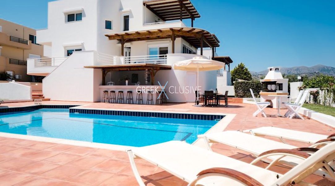 Villa with swimming pool and sea views, Crete, Agios Nikolaos