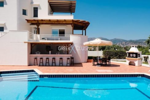 Villa with swimming pool and sea views, Property for sale in Crete 7