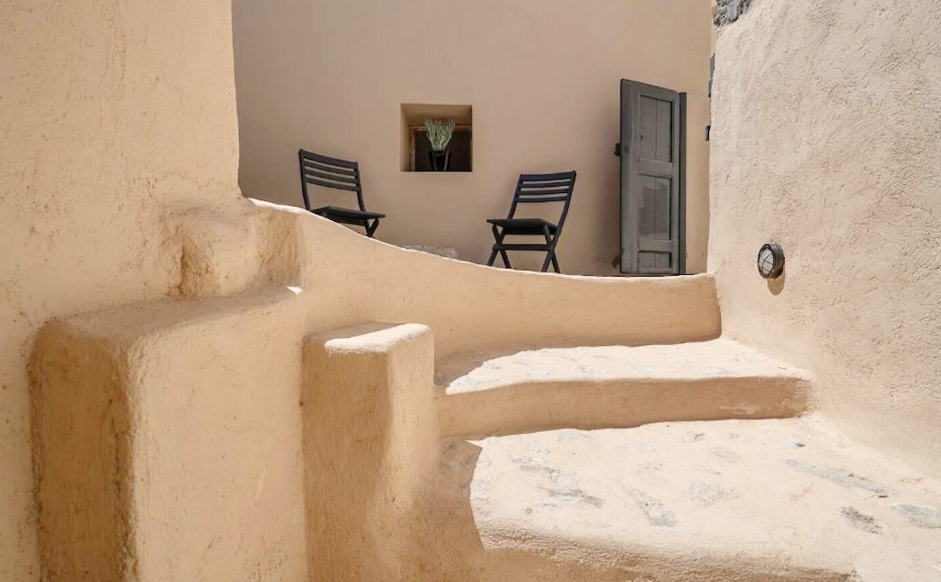 Cave House in Santorini, Cave House for Sale 1