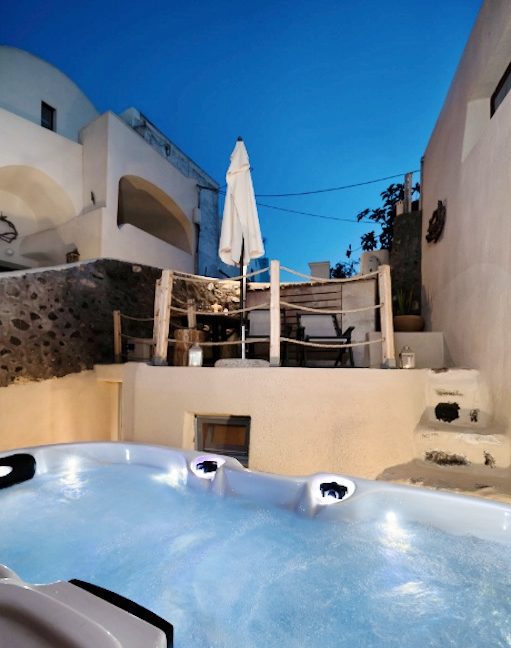 Cave House in Santorini, Cave House for Sale 15