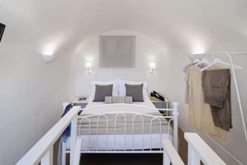 Cave House in Santorini, Cave House for Sale 16