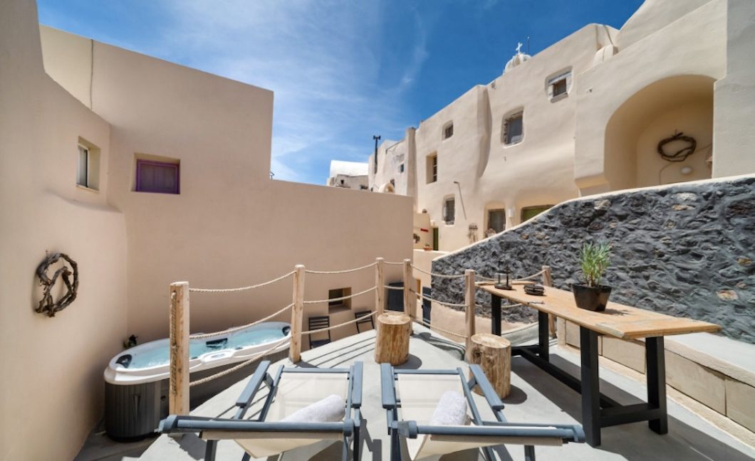 Cave House in Santorini, Cave House for Sale 17