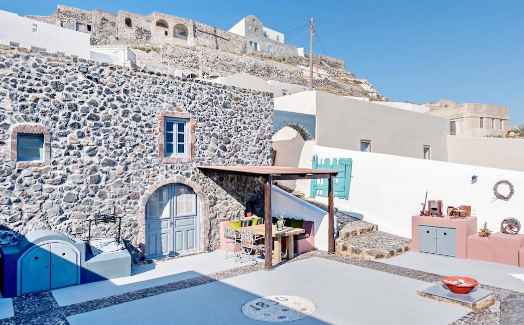 Property in Santorini, Pyrgos 13