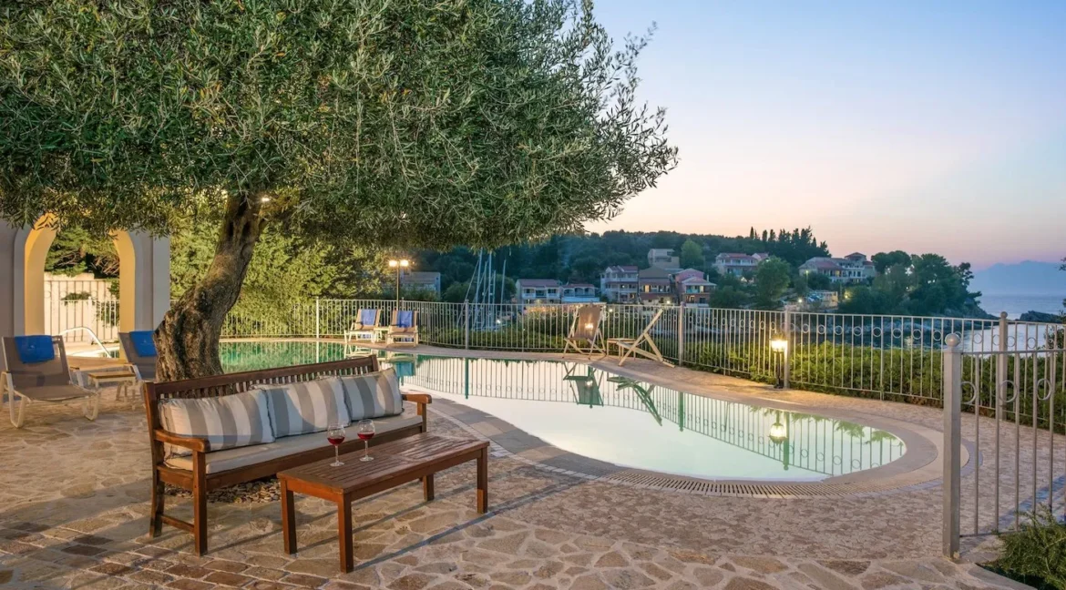 3 Seafront Villas in Corfu Kassiopi for sale 21