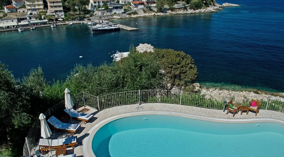 3 Seafront Villas in Corfu Kassiopi for sale 22