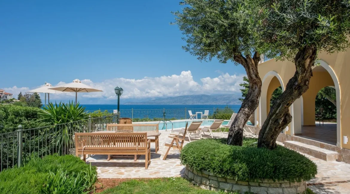 3 Seafront Villas in Corfu Kassiopi for sale 23