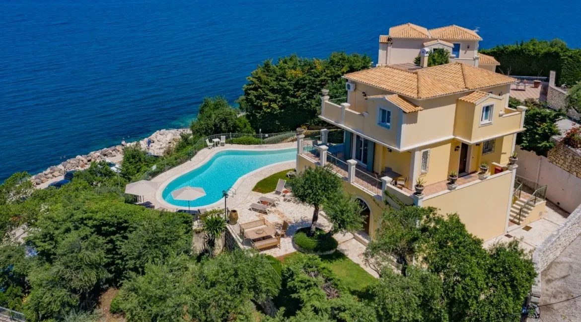 3 Seafront Villas in Corfu Kassiopi for sale 5