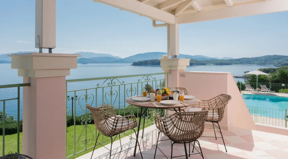 3 Seafront Villas in Corfu Kassiopi for sale 6
