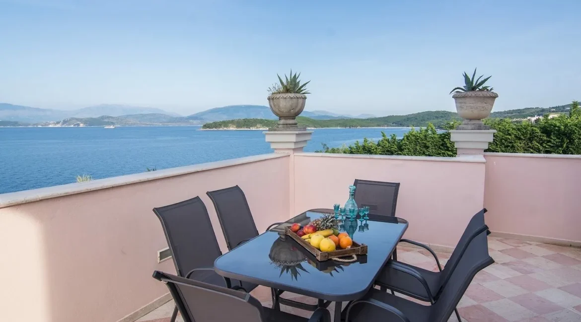 3 Seafront Villas in Corfu Kassiopi for sale 7
