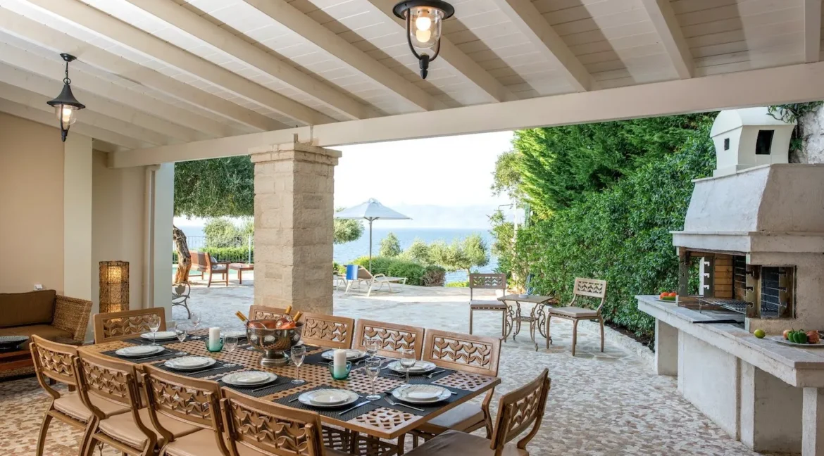 3 Seafront Villas in Corfu Kassiopi for sale 8
