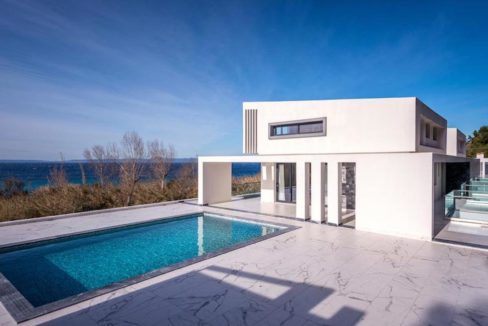 A luxurious villa by the beach, Kassandra Halkidiki 6