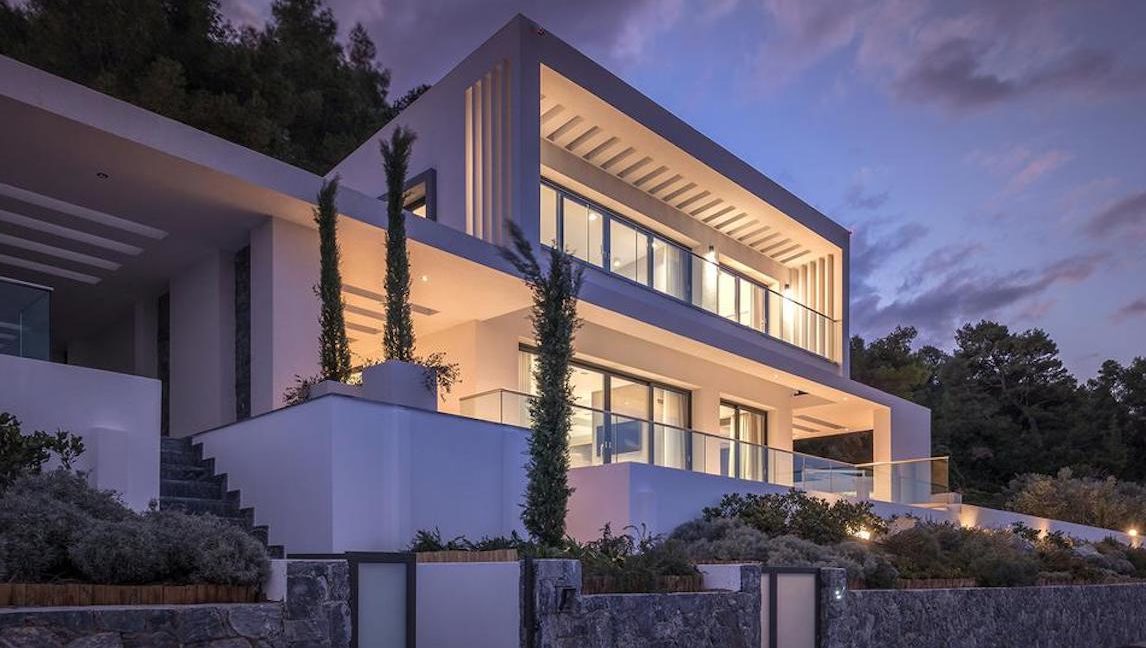 A luxurious villa by the beach, Kassandra Halkidiki 8