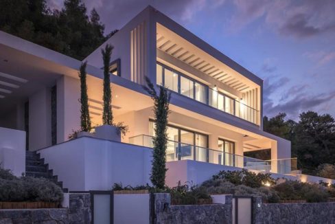 A luxurious villa by the beach, Kassandra Halkidiki 8