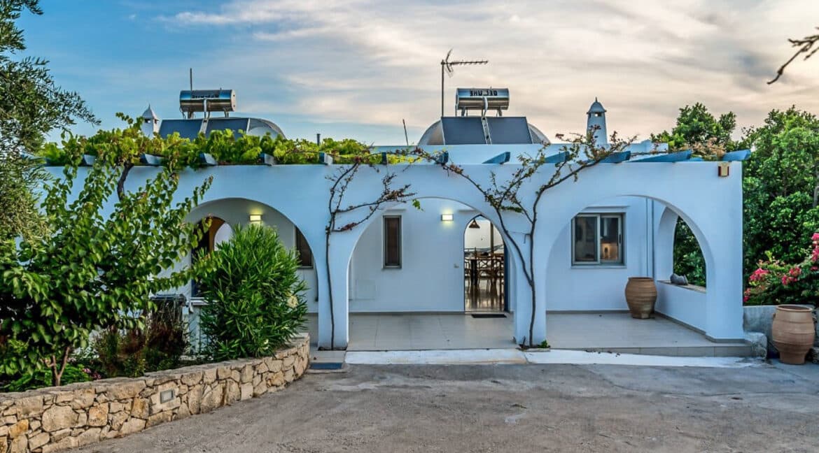 Beach Villa For Sale Crete, Plaka. Villas for sale in Crete, Villa with Sea View in Crete 1