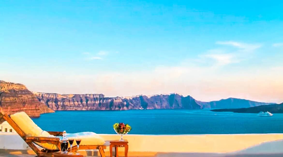 Beautiful Villa Santorini Akrotiri for sale, Santorini homes 11