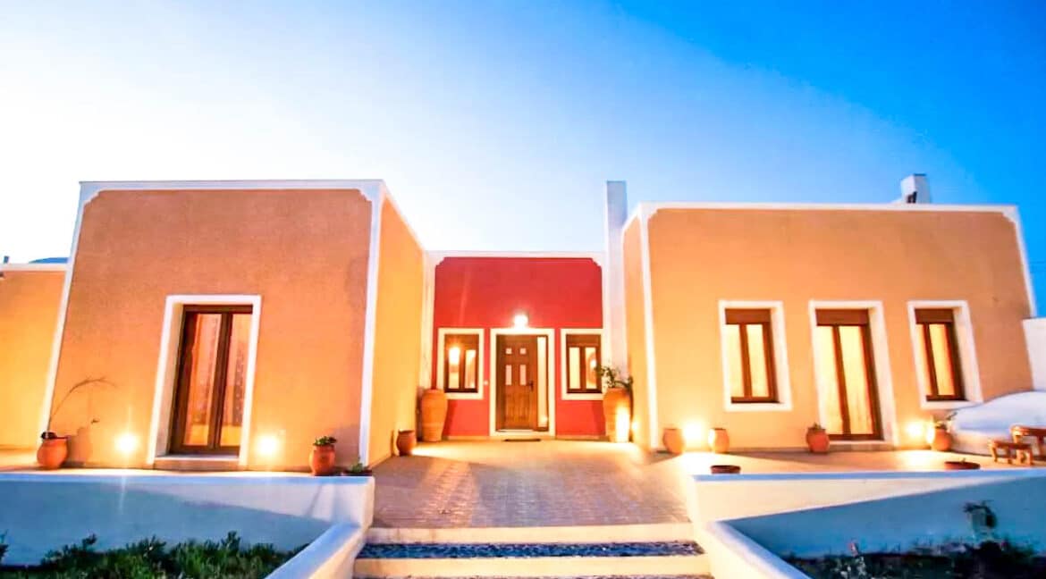 Beautiful Villa Santorini Akrotiri for sale, Santorini homes 20