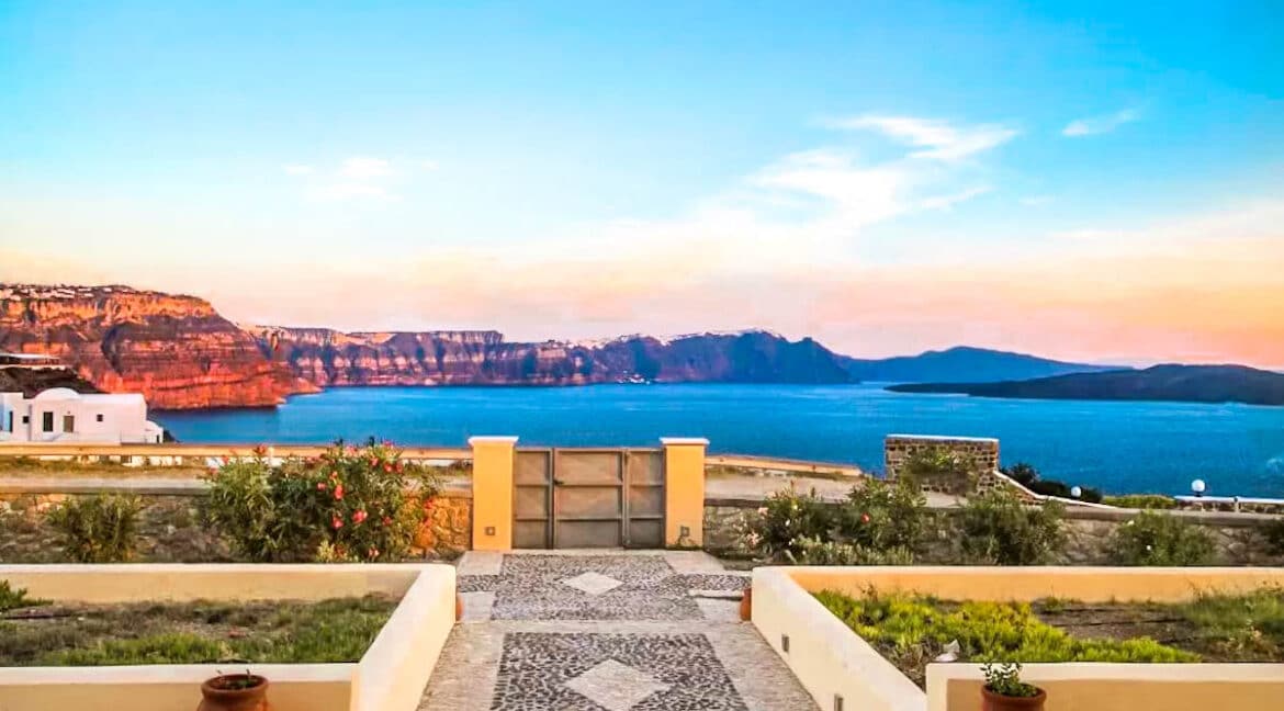 Beautiful Villa Santorini Akrotiri for sale, Santorini homes 23