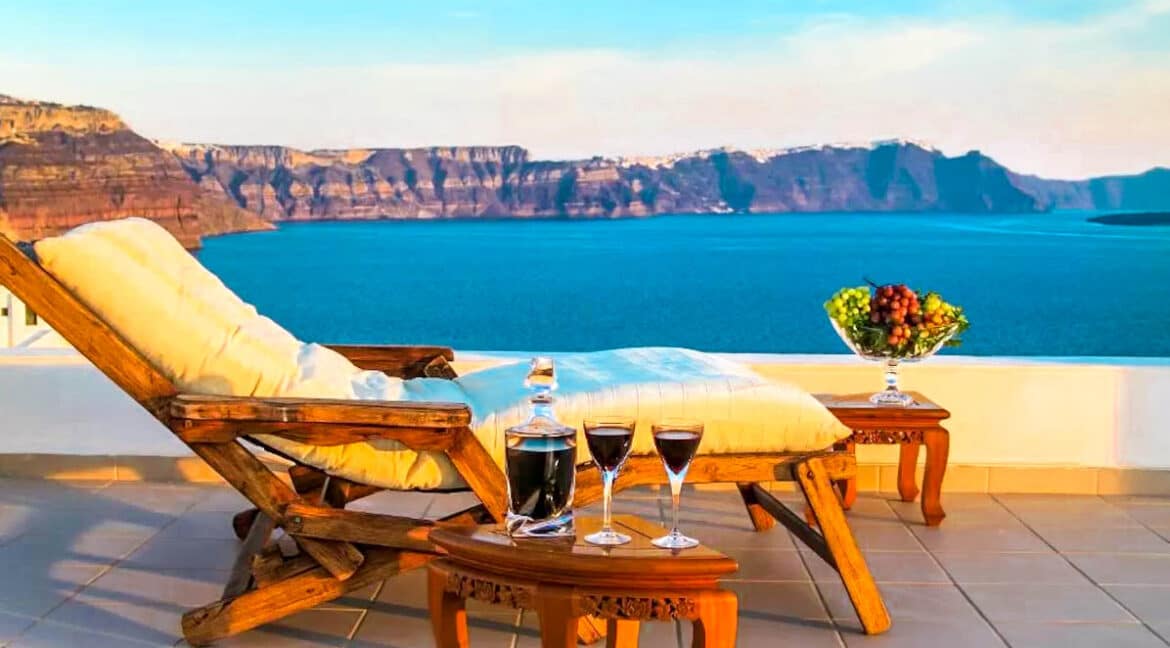 Beautiful Villa Santorini Akrotiri for sale, Santorini homes 33