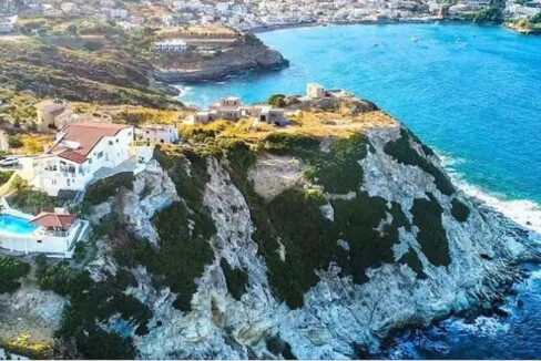 Big seafront Villa in Crete in Agia Pelagia 5